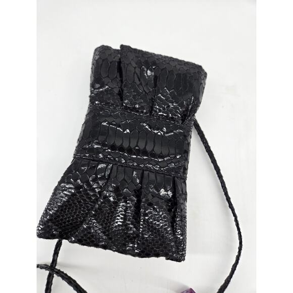 Glam Hollywood Ruffle Evening Rhinestone Brooch IMAN Global Clutch Purse - Picture 4 of 16